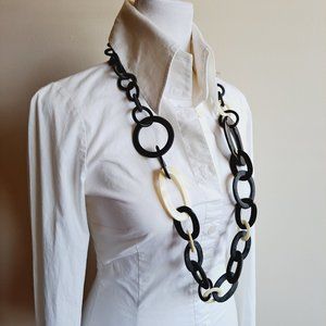 AMLE Italian Long Horn Chain Necklace